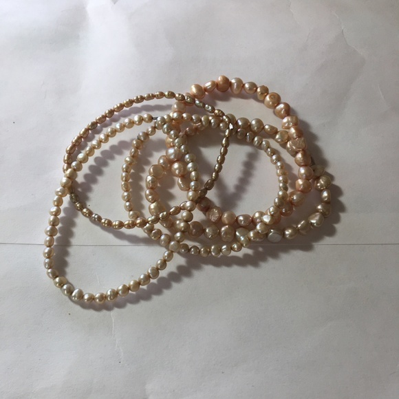 SOLD- freshwater pearl bracelets (bundle of 5) - Picture 2 of 4